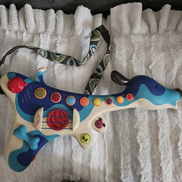 B Toys Interactive Dog Guitar Woofer - Picture 2 of 4